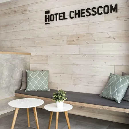 Chesscom 3* Budapest