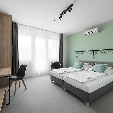 Chesscom 3* Budapest