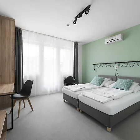 Chesscom 3* بودابست