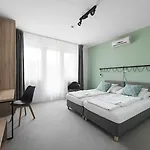 Chesscom 3* Budapest